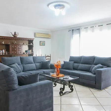 Villa Belem Al 8 P *